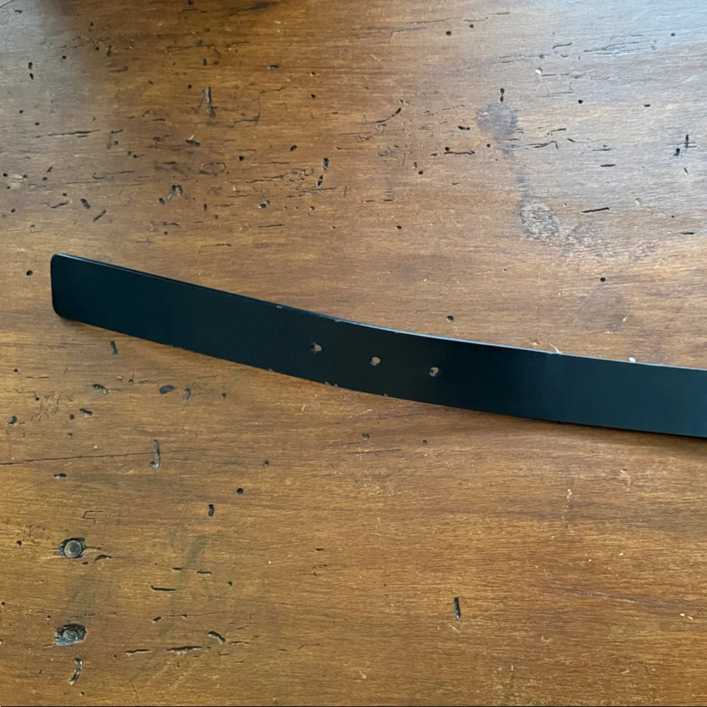 Gucci Black Leather Belt with Silver Interlocking G Buckle